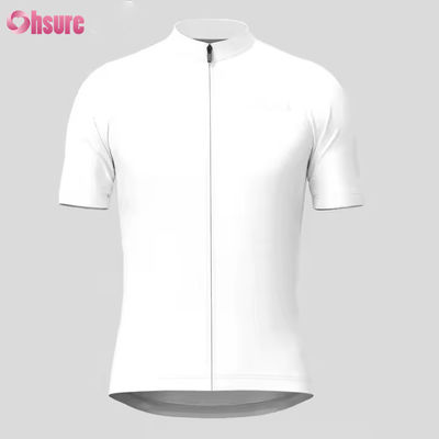Farbenfrohe Fahrrad Trikots Fahrradbekleidung Shirts für aktive Sportarten