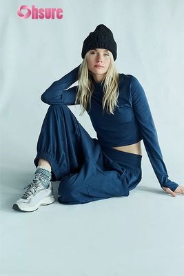 Frauen Sport Lange Ärmel Oberfläche Daumenloch Enges Leichtgewicht Atmung Laufsportbekleidung Feste Farbe Crop Top Jogger Sets