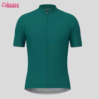 Farbenfrohe Fahrrad Trikots Fahrradbekleidung Shirts für aktive Sportarten