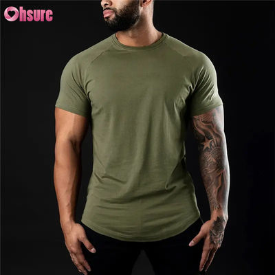 Großhandel New Style Männer Schnelltrocken Fitness Sport T-Shirts Casual Bodybuilding Custom Logo Kleidung Strickgewebe Druck