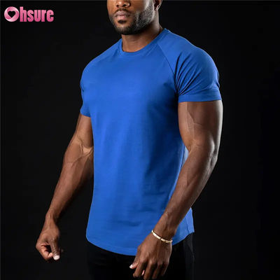 Großhandel New Style Männer Schnelltrocken Fitness Sport T-Shirts Casual Bodybuilding Custom Logo Kleidung Strickgewebe Druck