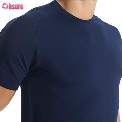 Großhandel US Größe Fitnessbekleidung Männer Fitness Sport T-Shirts Atemberaubend Hohe Elastizität Schnell trocknen Laufen Slim Fit T-Shirts