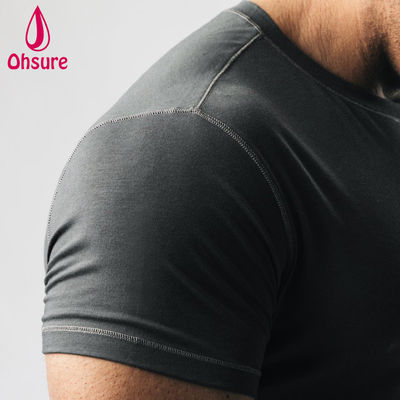 OEM Custom Logo Schnell Trocknendes Zick-Zack-Nähte Sport-Top Muskel-Fit Herren Fitnessstudio Training Herrenhemden Blanko Casual Bedruckt